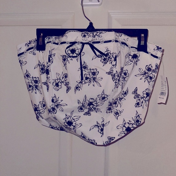 NWT PacSun Beverly and Beck White and Black Floral sleeveless corset crop top M - Picture 1 of 10